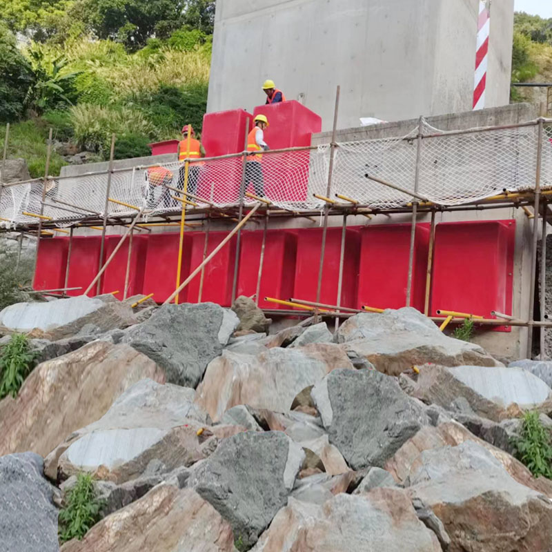 瀛湖鎮(zhèn)漢江橋固定防撞設施
