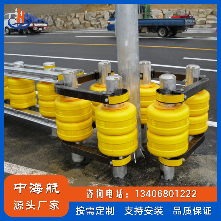 公路旋轉(zhuǎn)式防護(hù)欄